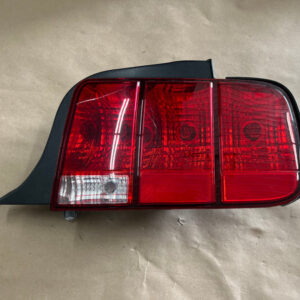 2005-2009 Ford Mustang GT V6 GT500 Tail Light RH Passenger Side