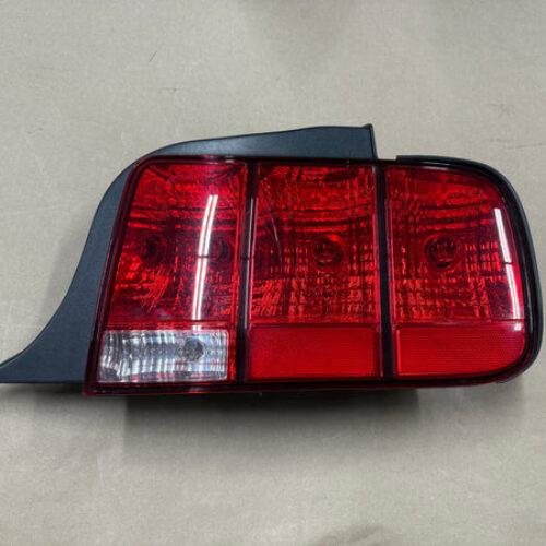 2005-2009 Ford Mustang GT V6 GT500 Tail Light RH Passenger Side