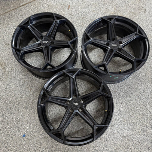 2005-2023 Ford Mustang Niche Arrow Black Wheels Set of 3 20×9″