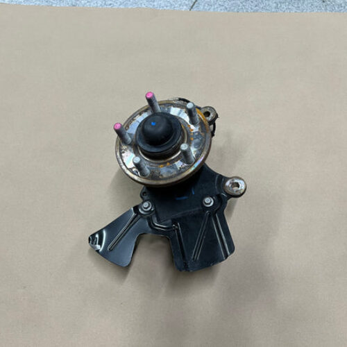 2015-2020 Ford Mustang 5.0L GT LH Driver Side Front Spindle Knuckle Hub