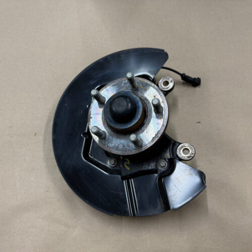 2015-2020 Ford Mustang 5.0L GT LH Driver Side Front Spindle Knuckle Hub