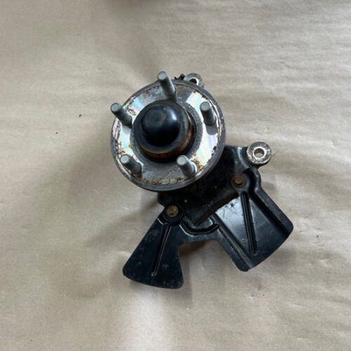 2015-2020 Ford Mustang 5.0L GT LH Driver Side Front Spindle Knuckle Hub