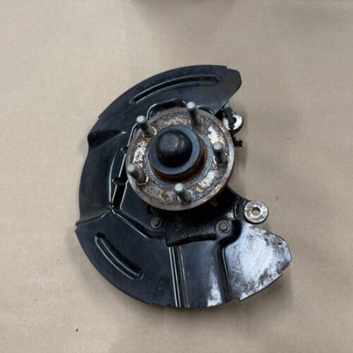 2015-2020 Ford Mustang 5.0L GT LH Driver Side Front Spindle Knuckle Hub