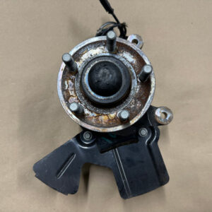 2015-2020 Ford Mustang 5.0L GT LH Driver Side Front Spindle Knuckle Hub PP1