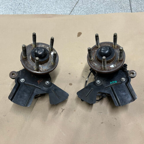 2015-2020 Ford Mustang GT Pair RH LH Front Spindle Knuckle Hub ARP Studs