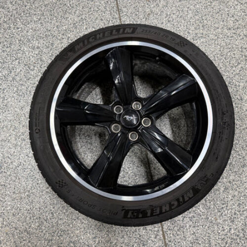 2015-2023 Ford Mustang Bullitt 5.0 19×9.0″ Wheel Rim 255/40/19 Michelin
