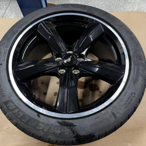 2015-2023 Ford Mustang Bullitt 5.0 19×9.5″ Wheel Rim 275/40/19 Michelin