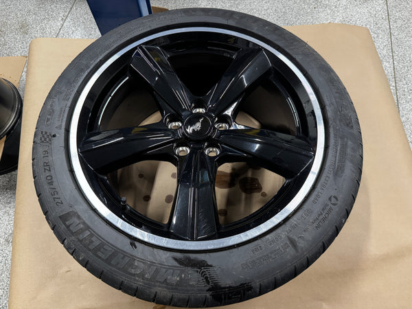 2015-2023 Ford Mustang Bullitt 5.0 19x9.5" Wheel Rim 275/40/19 Michelin