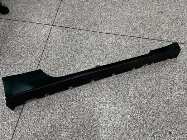 2015-2023 Mustang GT RH Passenger Side Skirt Molding Side B5 - Image 2