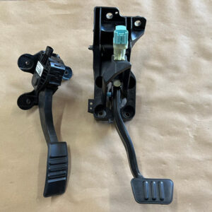 2018-2022 Ford Mustang GT Automatic Brake Pedal Assembly Accelerator - OEM