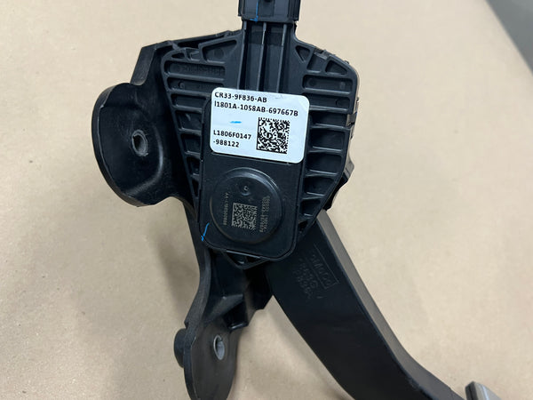 2018-2022 Ford Mustang GT Automatic Brake Pedal Assembly Accelerator - OEM - Image 4