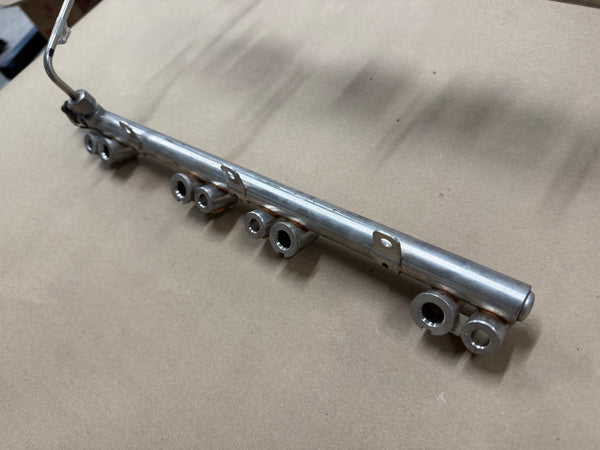 2018-2023 Ford Mustang GT 5.0L Coyote Direct Injection Fuel Rail Injectors - Image 4