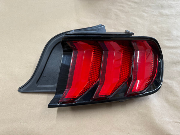 2018-2023 Ford Mustang GT V6 EcoBoost Tail Light RH Passenger Side LED