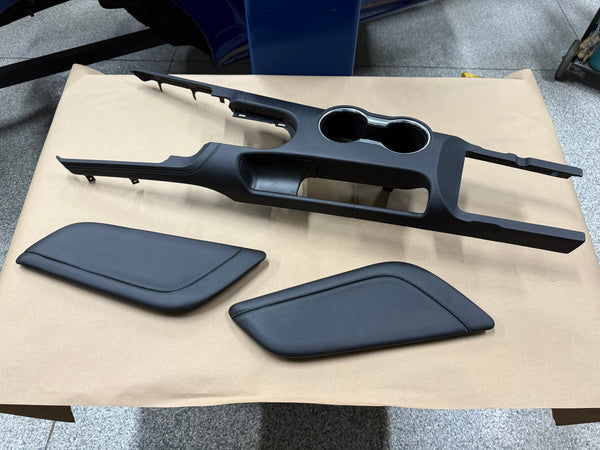 2018-2023 Mustang Bullitt Center Console Top Interior Trim Pieces Leather Green