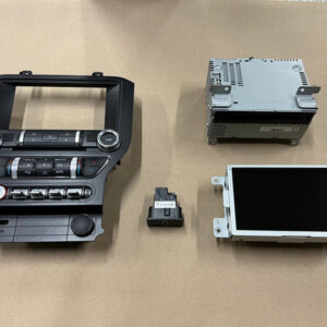2018 Ford Mustang GT Touch Screen Face Plate Radio Module USB