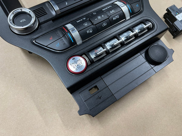 2018 Ford Mustang GT Touch Screen Face Plate Radio Module USB - Image 3