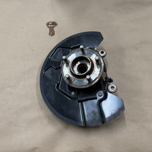 2021-2023 Ford Mustang 5.0 GT LH Driver Side Front Spindle Knuckle Hub 4 Bolt
