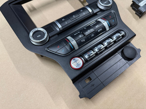 2021 Ford Mustang GT Touch Screen, Face Plate, Radio, Module USB Port - Image 4
