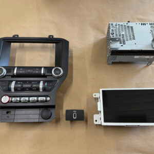 2022 Ford Mustang GT Touch Screen, Face Plate, Radio, Module USB Port