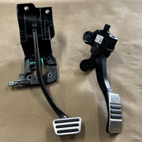 2024 Ford Mustang GT Automatic Brake Pedal Assembly Accelerator Pedals
