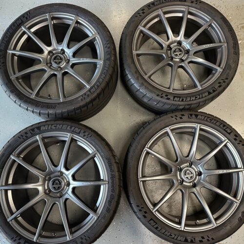 Mustang Shelby 20 inch rims and tires